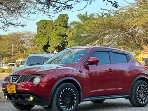 Nissan Juke 2012 Maroon