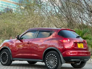 Nissan Juke 2012 Maroon
