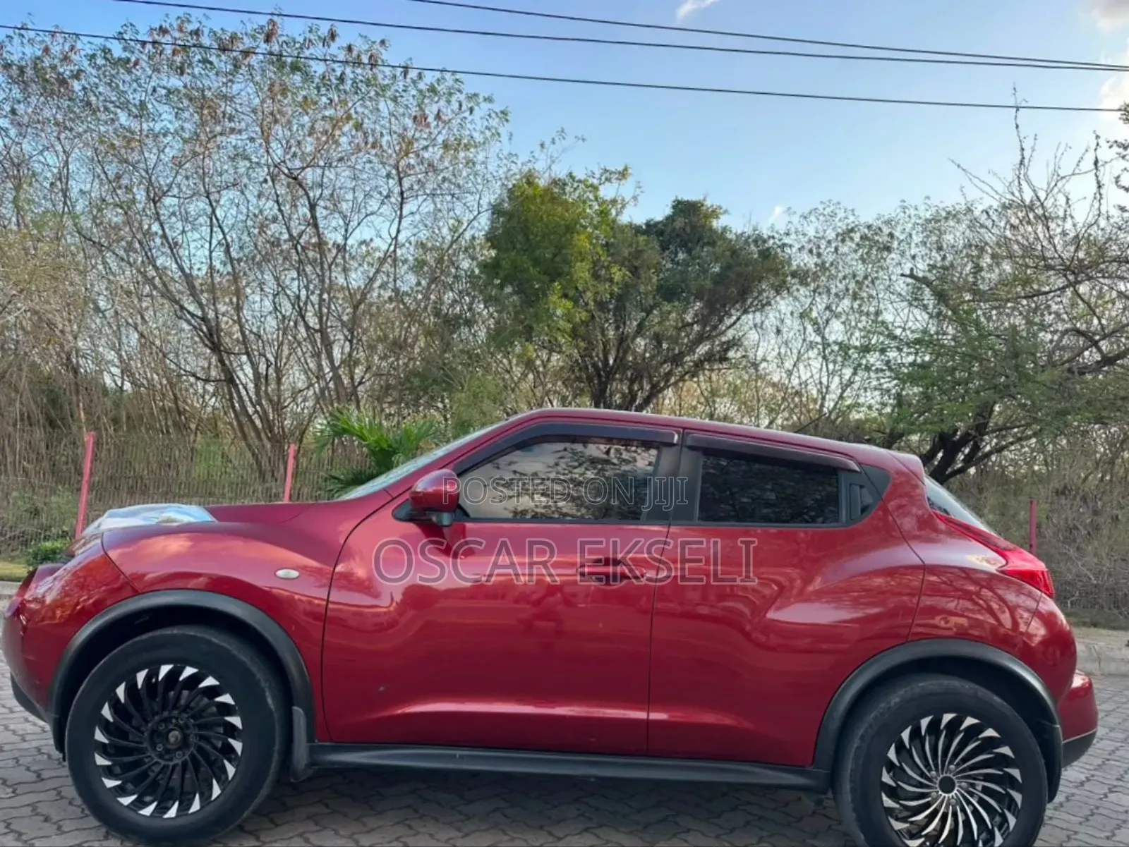 Nissan Juke 2012 Maroon