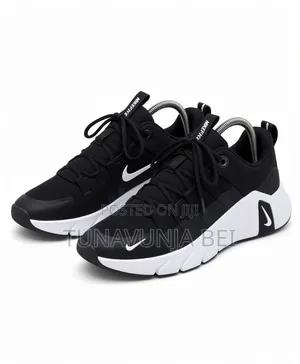 Nike Bee 🐝 Sneakers