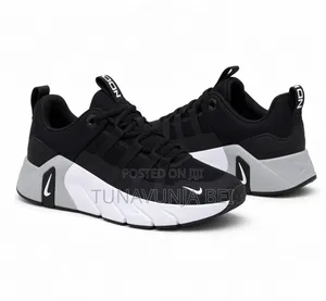 Nike Bee 🐝 Sneakers