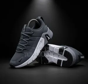Nike Bee 🐝 Sneakers