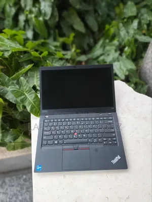 Laptop Lenovo ThinkPad P14s 32GB Intel Core i7 SSD 1T