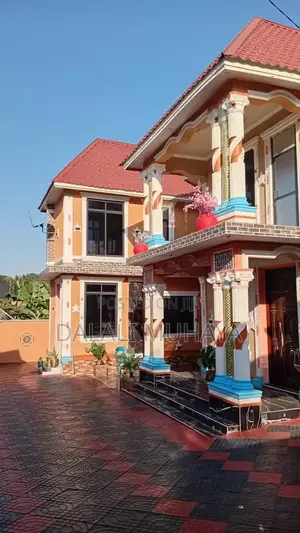 4bdrm Apartment in Mloganzira Dar Es, Mbezi for sale
