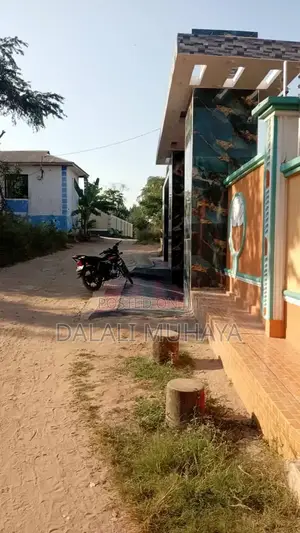 4bdrm Apartment in Mloganzira Dar Es, Mbezi for sale