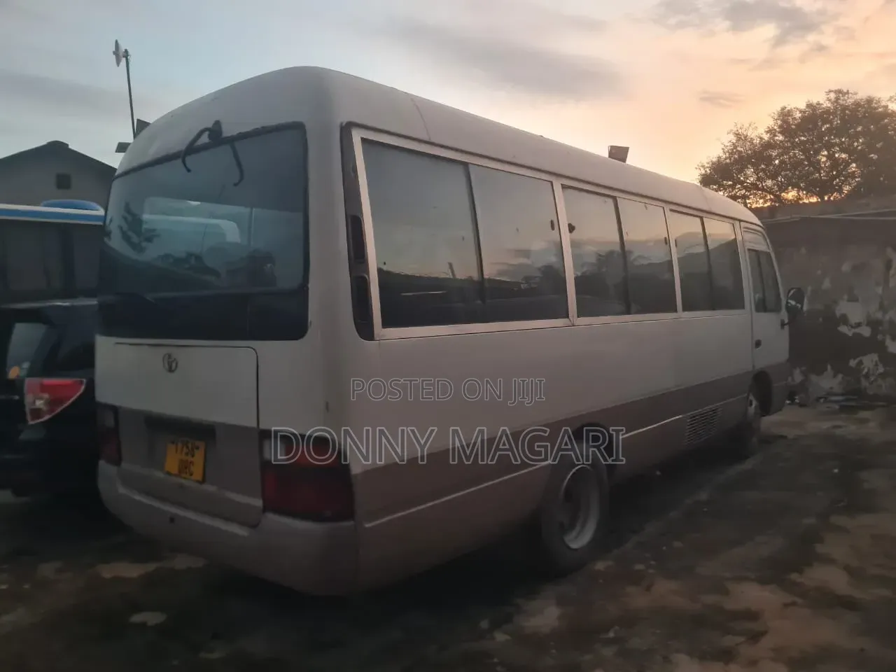 Toyota Coaster 2002 White