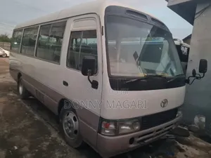Toyota Coaster 2002 White