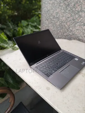 Laptop HP ZBook Firefly 14 G7 32GB Intel Core i7 SSD 1T