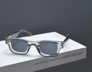 Gray Frames Sun Glasses /Classic Designs