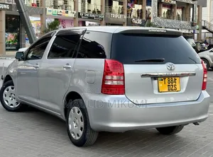 Toyota Wish 2004 Silver