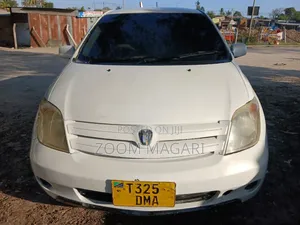 Toyota IST 2003 Pearl