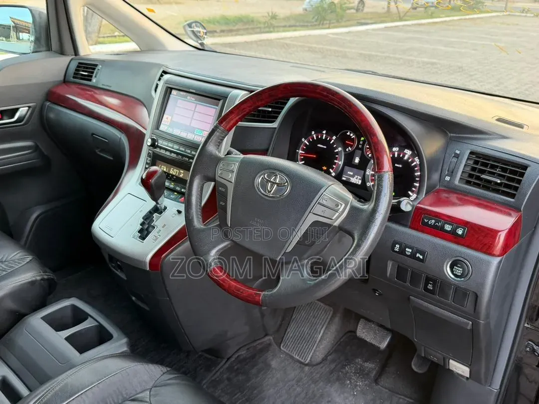 Toyota Vellfire 2009 Black