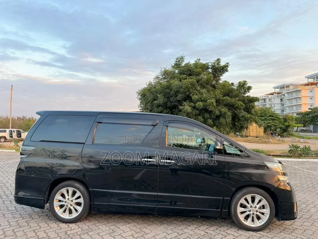 Toyota Vellfire 2009 Black