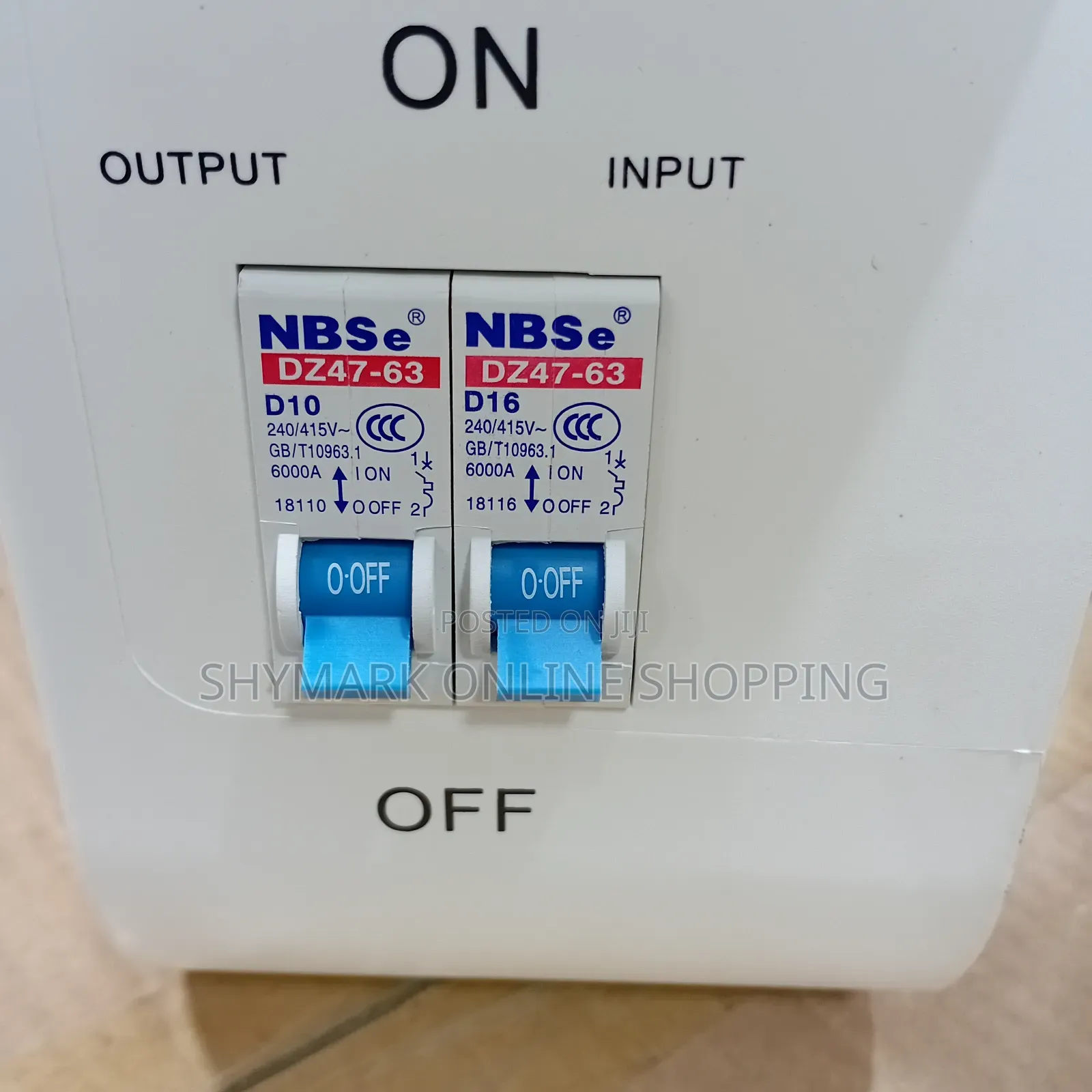 Royalty Automatic Voltage Regulator 3000VA