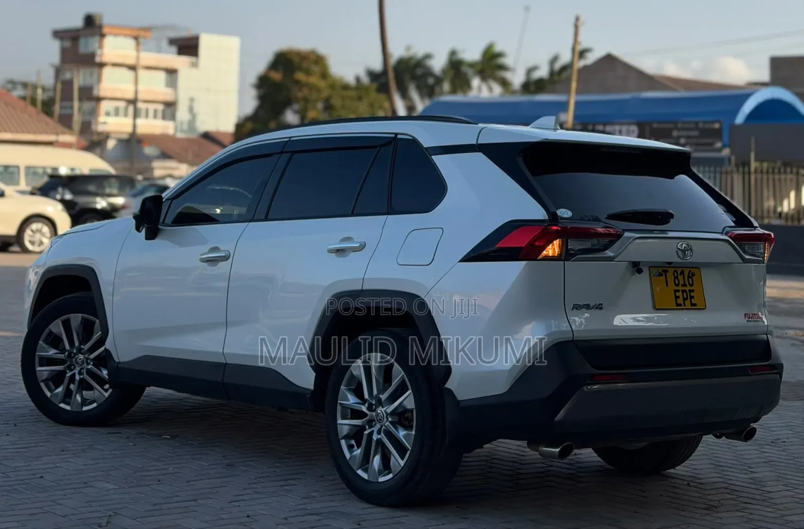 Toyota RAV4 2020 White