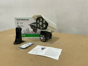 Taa Ya Solar Ya Nje Inayowaka Automatically Kama CCTV Camera Lenzi 2