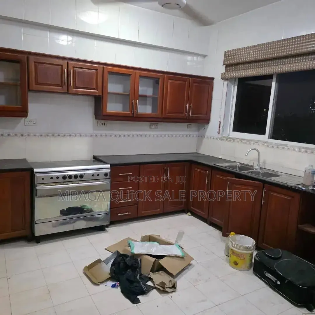 Furnished 3bdrm Apartment in Upanga West for rent