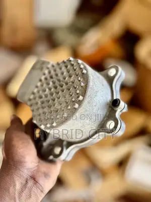 Toyota Hybrid Waterpump Aisin 1