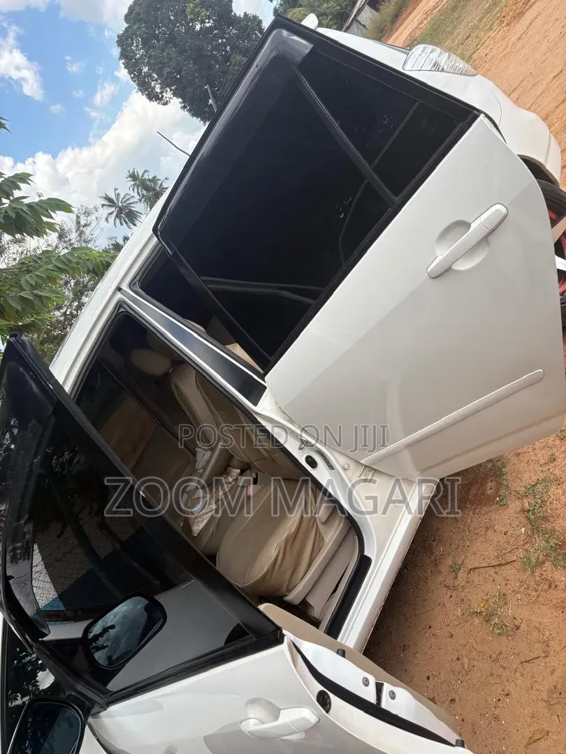 Toyota Corolla Spacio 2003 Pearl