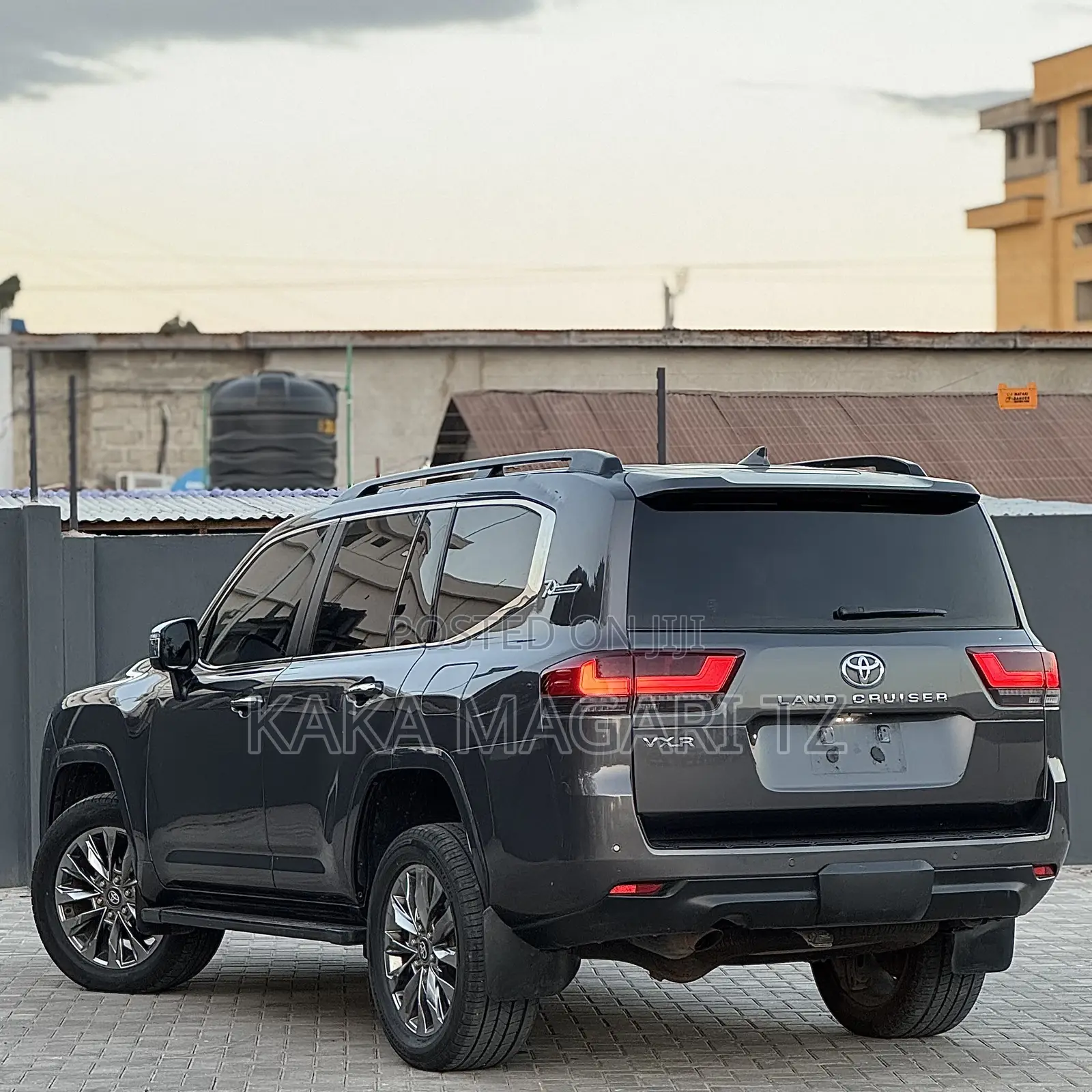 Toyota Land Cruiser 2024 Gray