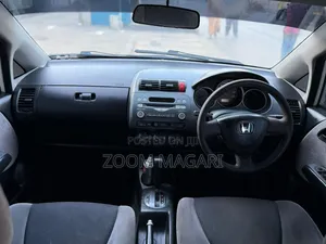 Honda Fit 2006 Pearl