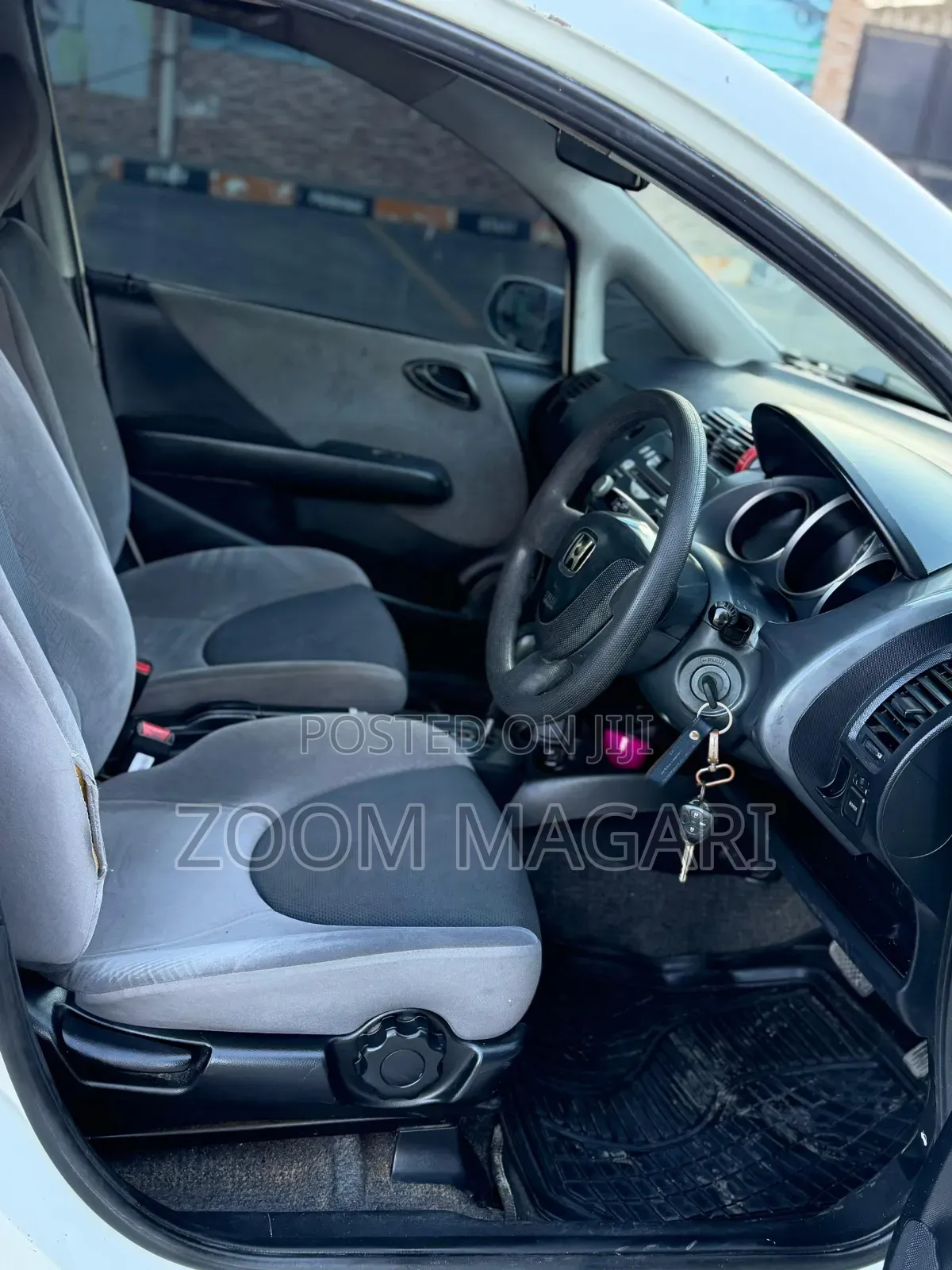 Honda Fit 2006 Pearl