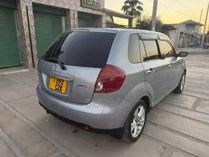 Mazda Verisa 2007 Silver