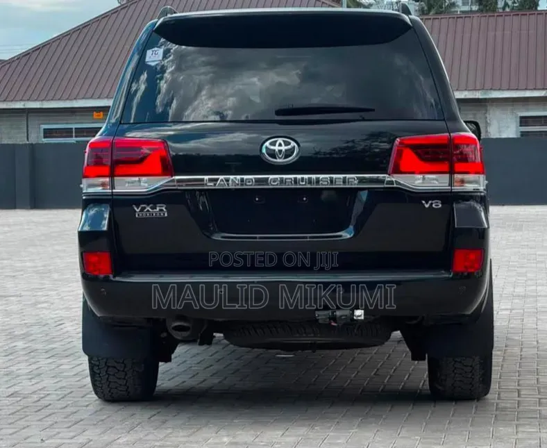 Toyota Land Cruiser 2021 Black