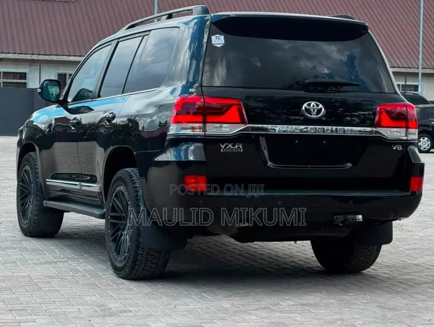 Toyota Land Cruiser 2021 Black