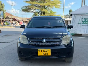 Toyota IST 2004 Black