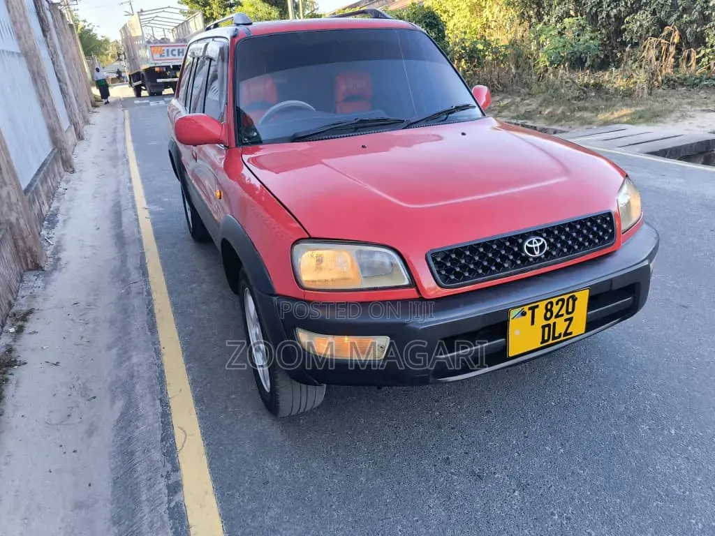 Toyota RAV4 1999 Red
