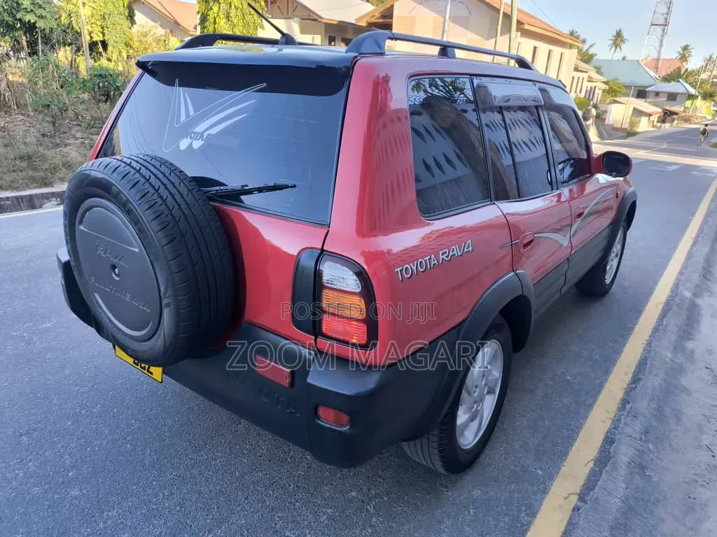 Toyota RAV4 1999 Red