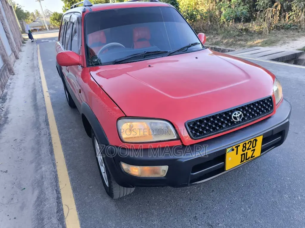 Toyota RAV4 1999 Red