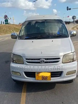 Toyota Noah 2003 Pearl
