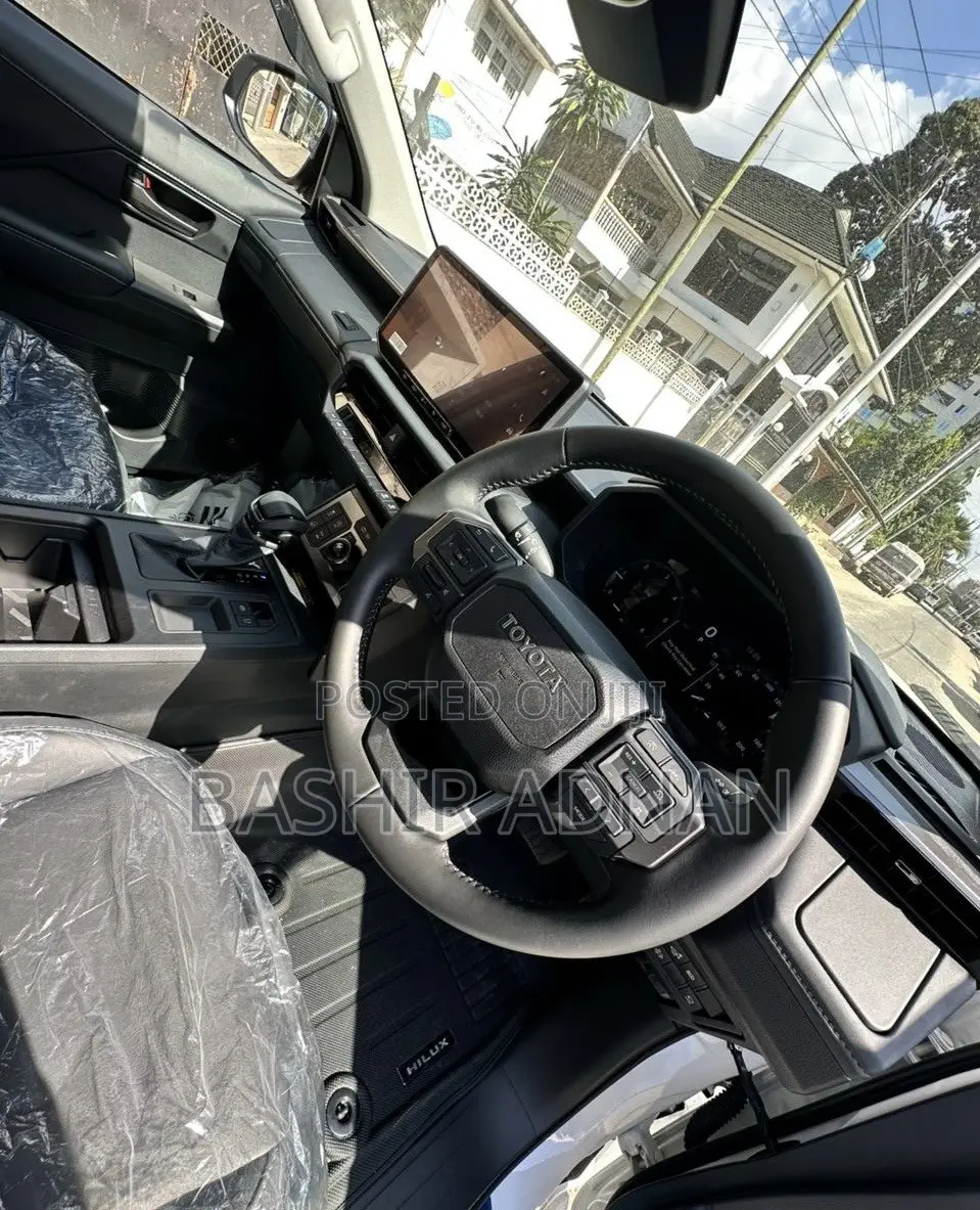 New Toyota Hilux 2026 Pearl