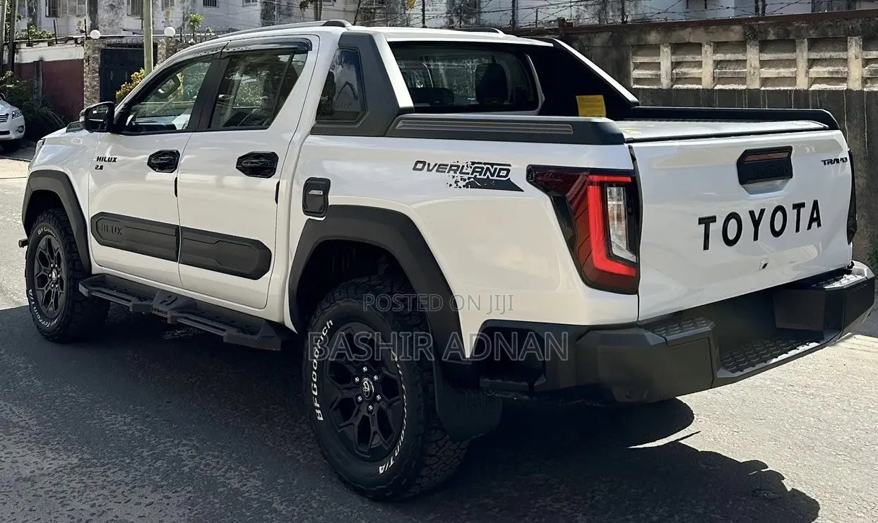 New Toyota Hilux 2026 Pearl