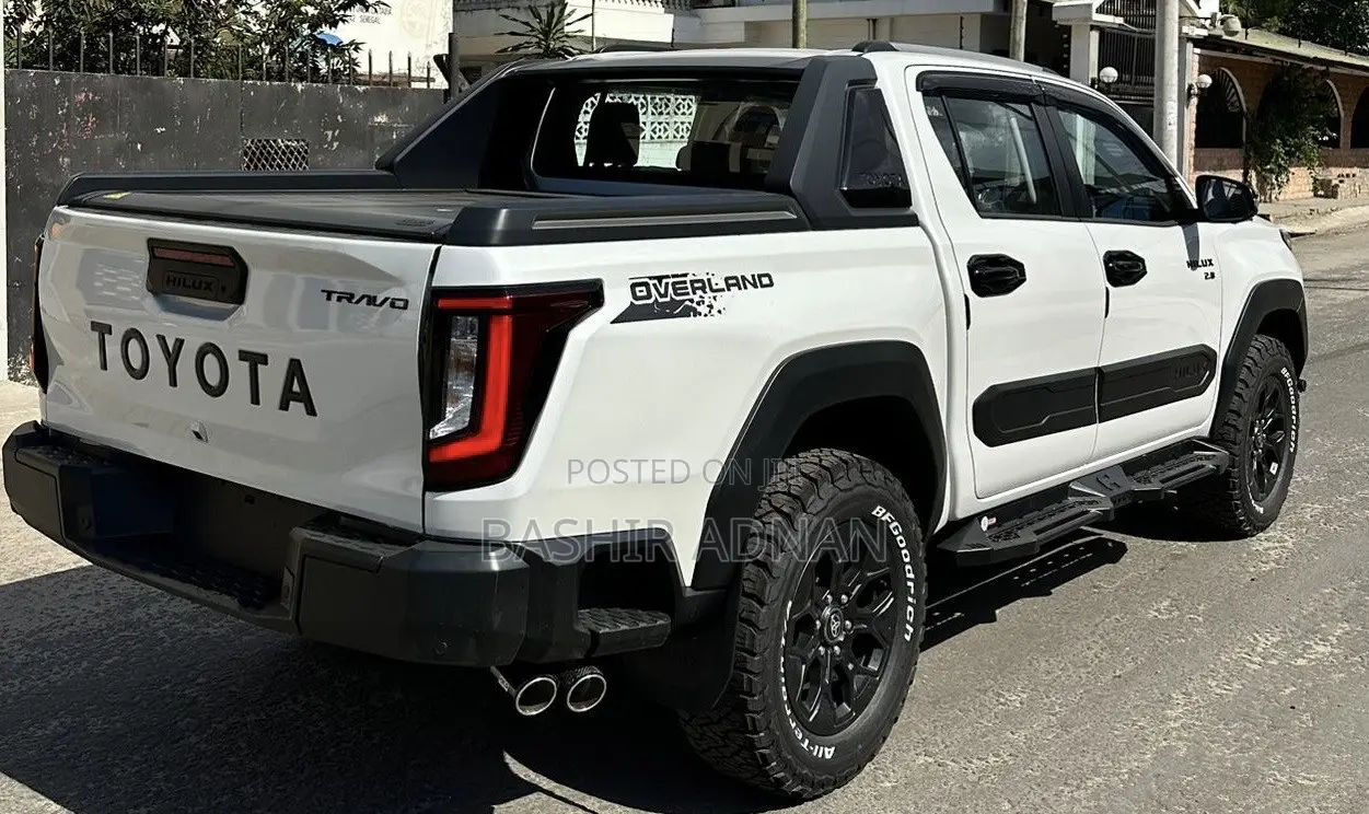 New Toyota Hilux 2026 Pearl