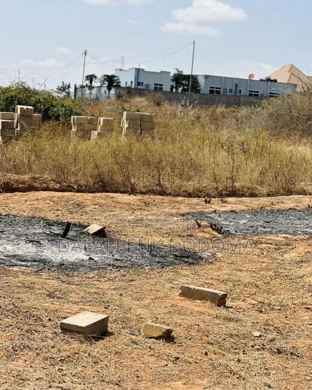 Kiwanja Kinauzwa Mkalama Centa Dodoma