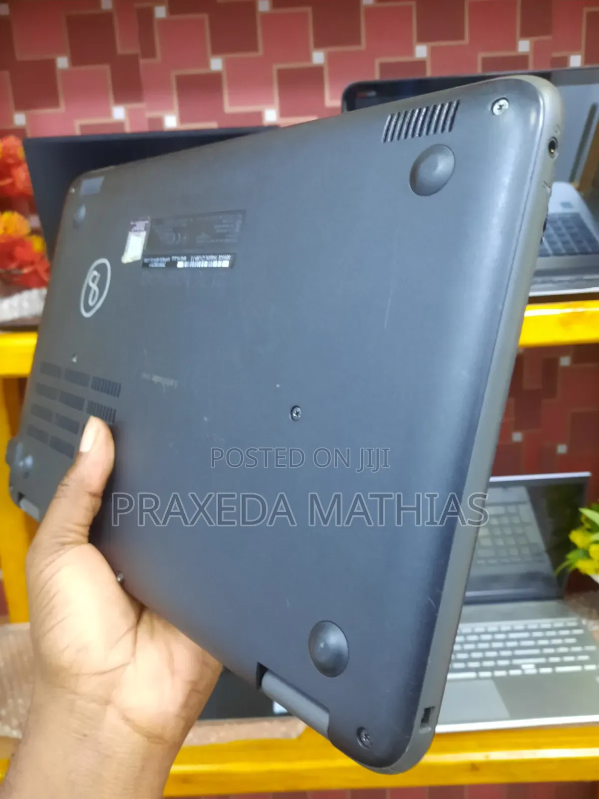 Laptop Dell Latitude 3120 4GB Intel Pentium SSD 128GB