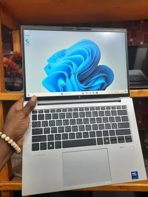 New Laptop HP EliteBook 840 G11 16GB Intel Core Ultra 7 SSD 512GB