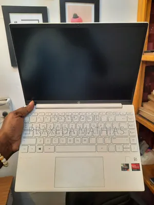 Laptop HP Pavilion 13 8GB AMD Ryzen 5 SSD 256GB