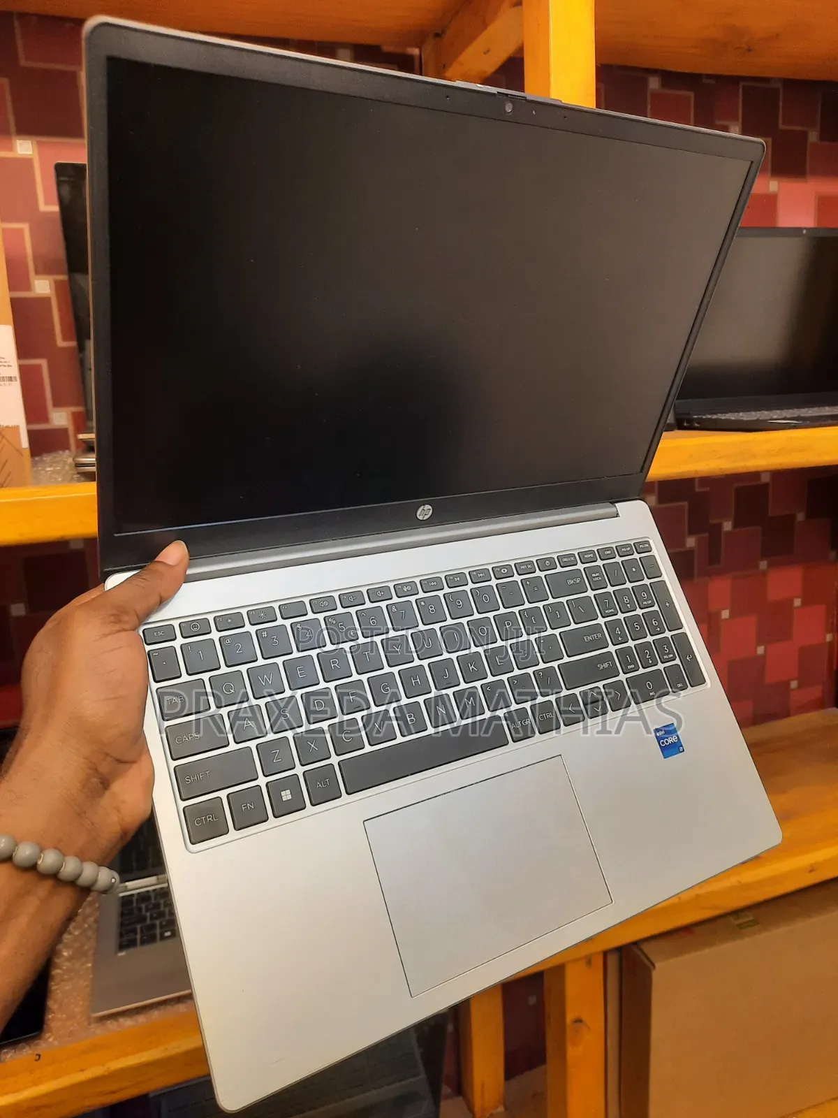 Laptop HP 250 G10 16GB Intel Core i7 SSD 512GB