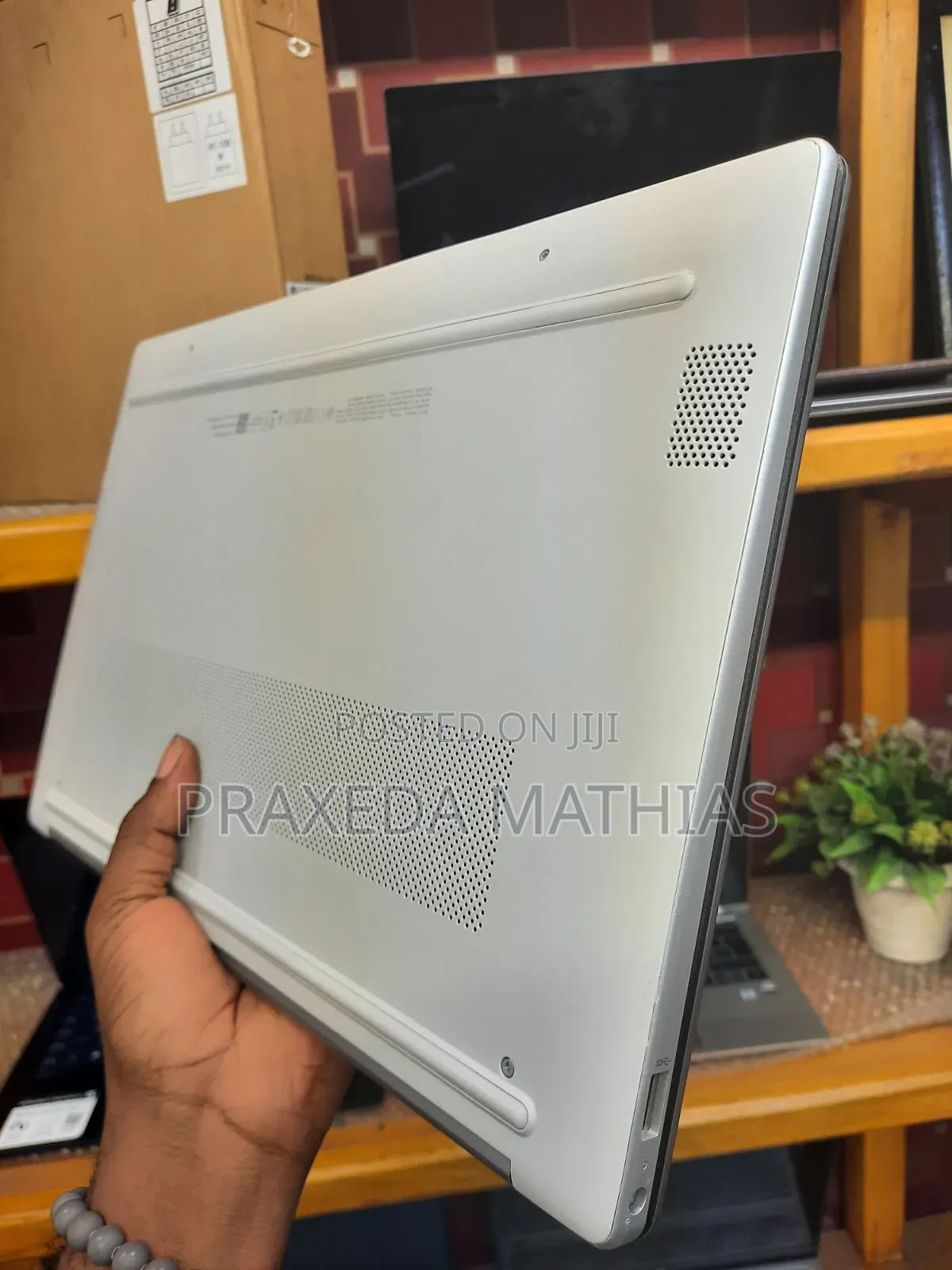 Laptop HP 250 G10 16GB Intel Core i7 SSD 512GB