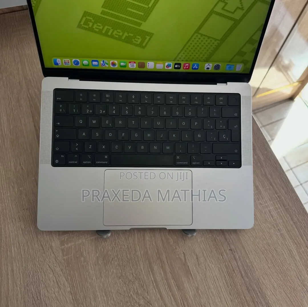 Laptop Apple MacBook Pro 2023 M2 Pro 16GB Apple M2 Ultra SSD 512GB