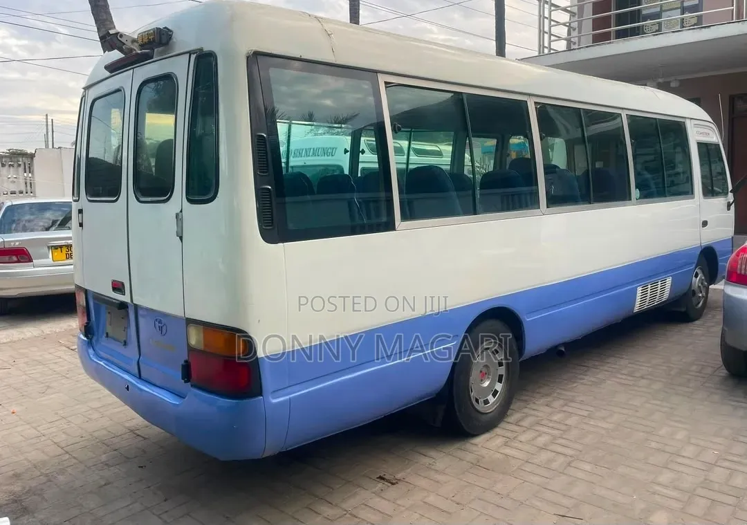 Toyota Coaster 2004 White