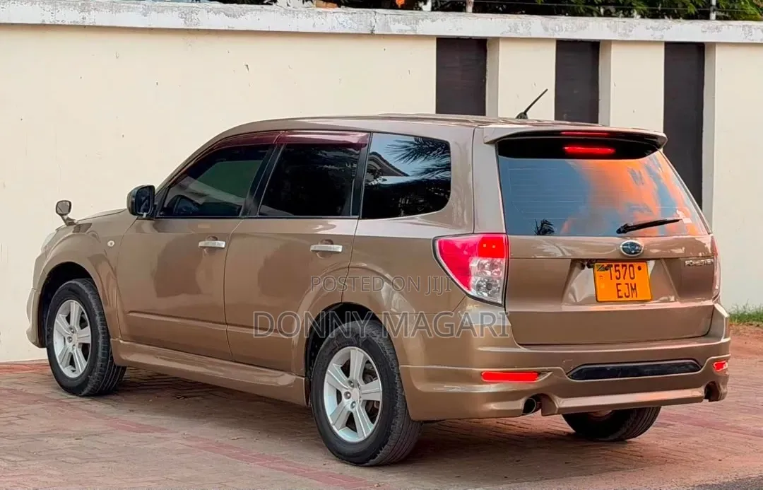 Subaru Forester 2009 Gold