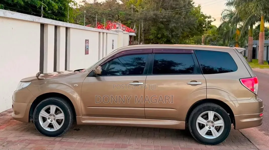 Subaru Forester 2009 Gold