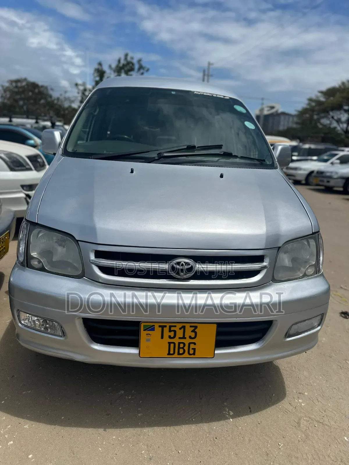 Toyota Noah 2003 Silver