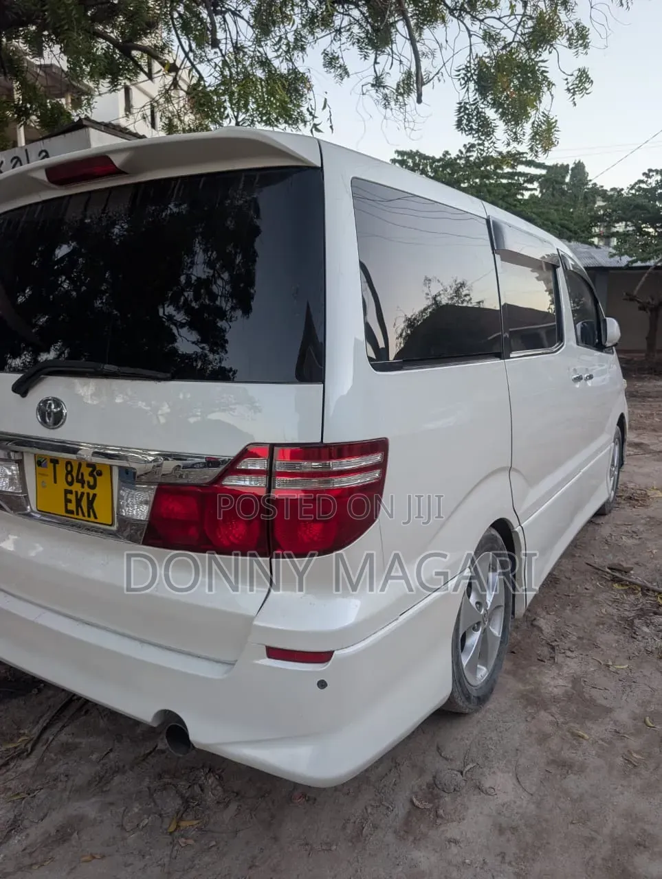 Toyota Alphard 2006 White