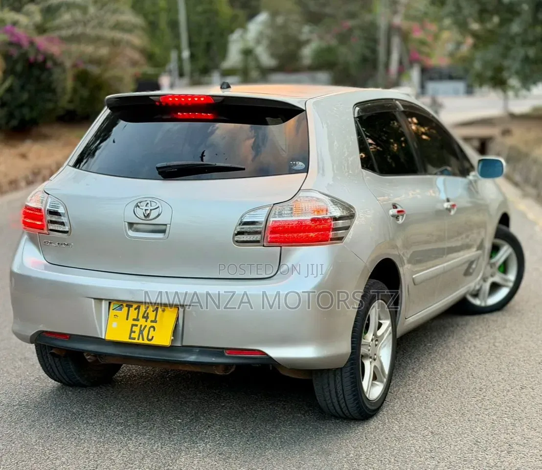 Toyota Blade 2007 Silver
